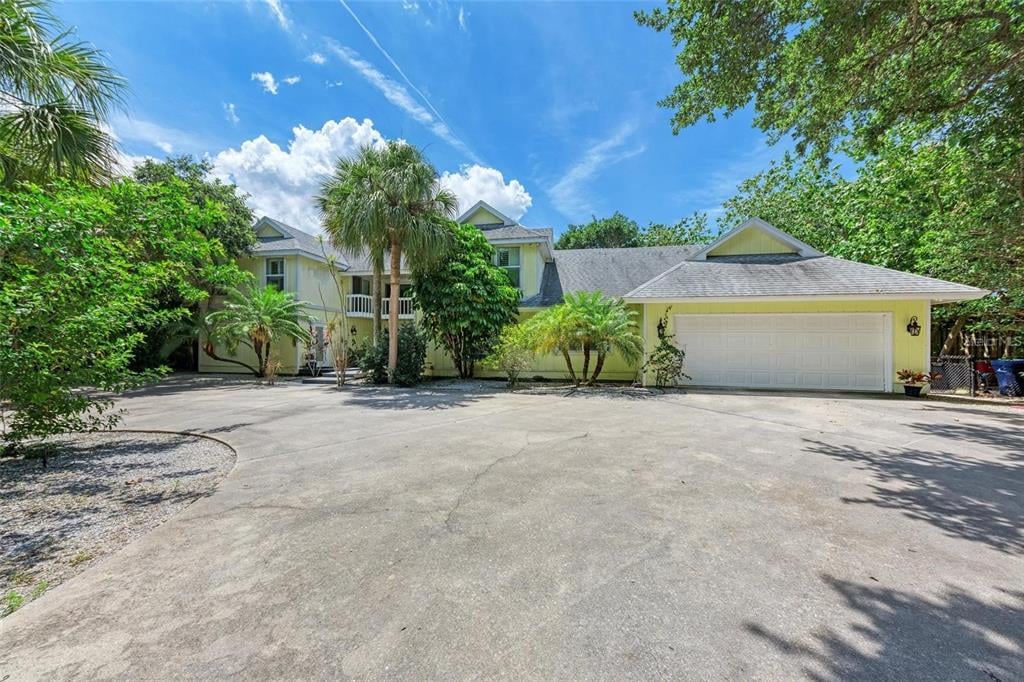 765 Siesta Key Cir