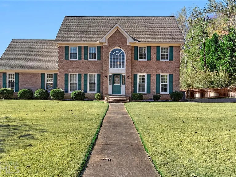 2311 Weatherstone Cir SE