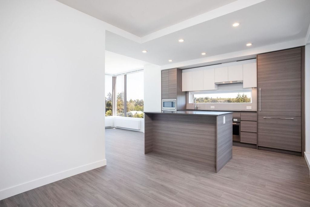 13655 Fraser Hwy, #909