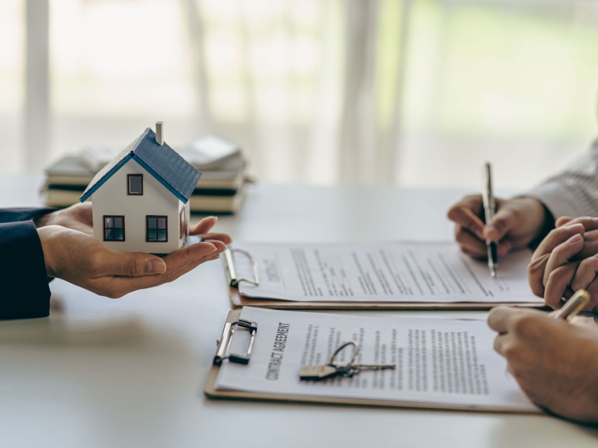 Why Some Homes Sell Quickly While Others Sit on the Market
