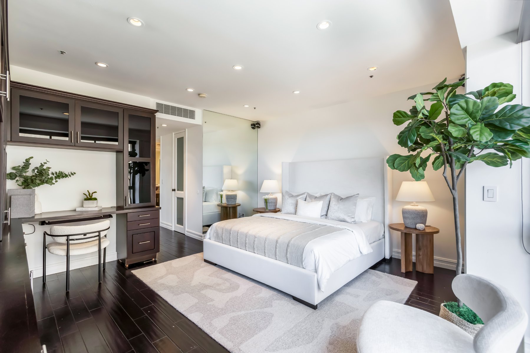 10750 Wilshire Blvd #503, Westwood