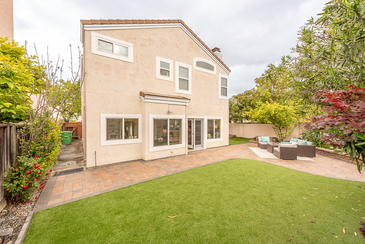 Meridien Court - Gated Community!