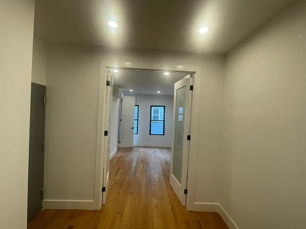 398 Manhattan Avenue 2L