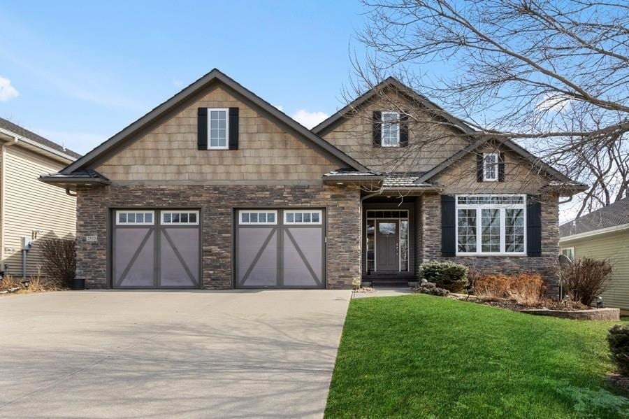 2933 Broken Woods Dr