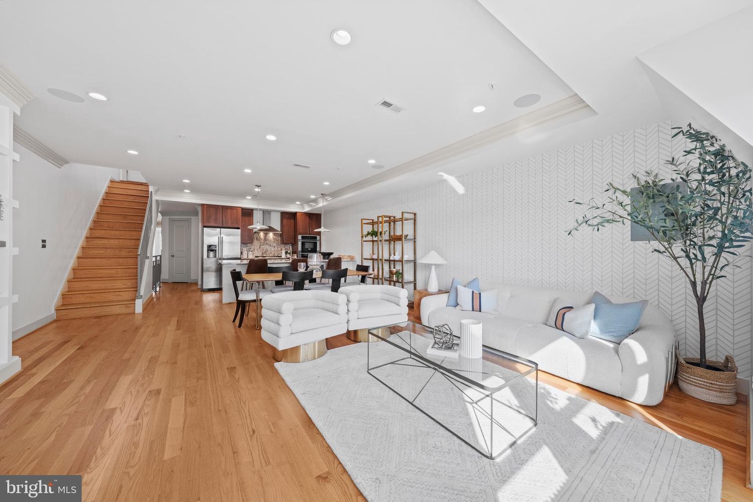 2448 Ontario Rd NW, Unit 4