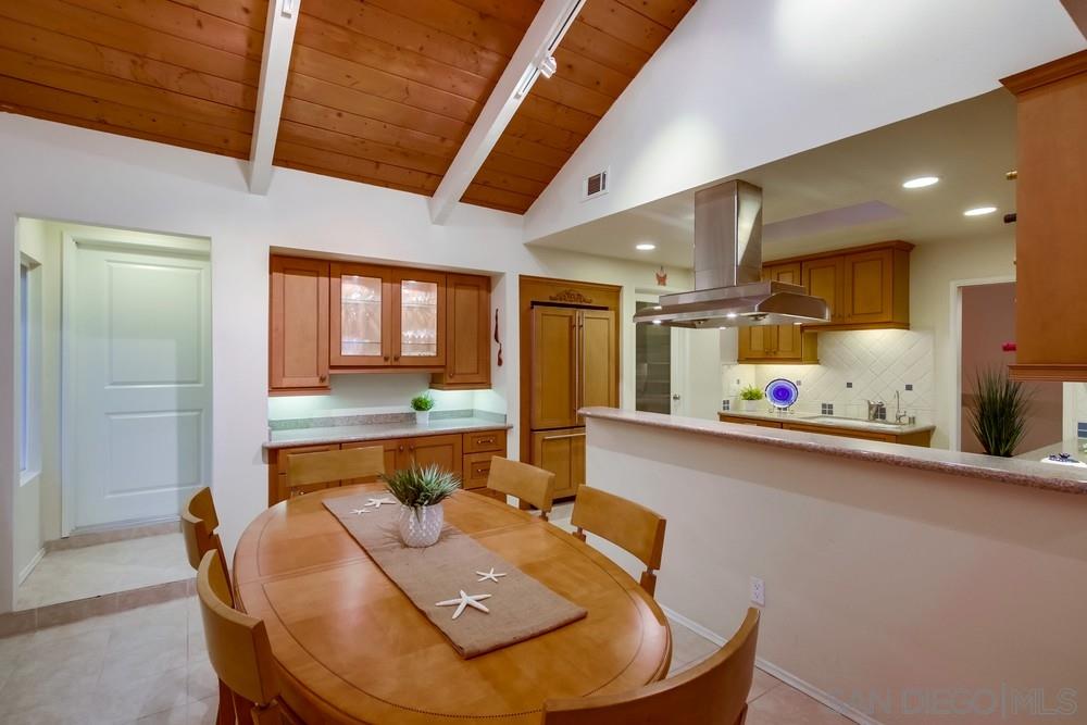 13786 Pine Needles Dr