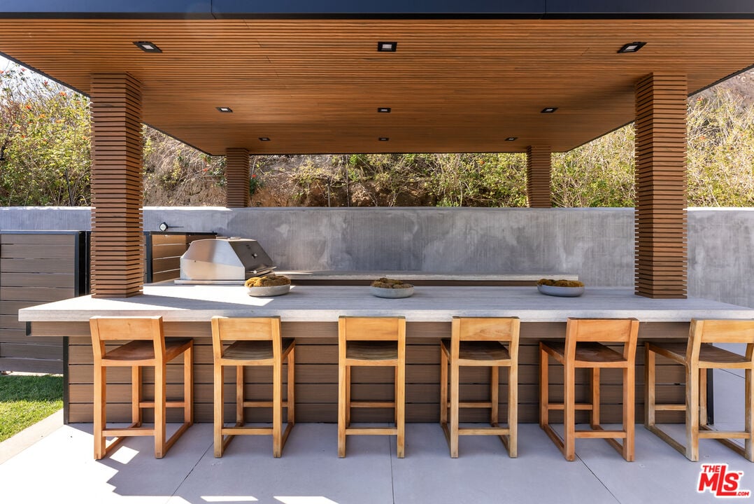 Zenith Horizon, Malibu Rd, 90265