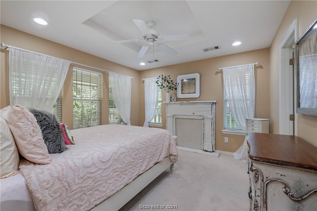 2362 Kendal Green Cir