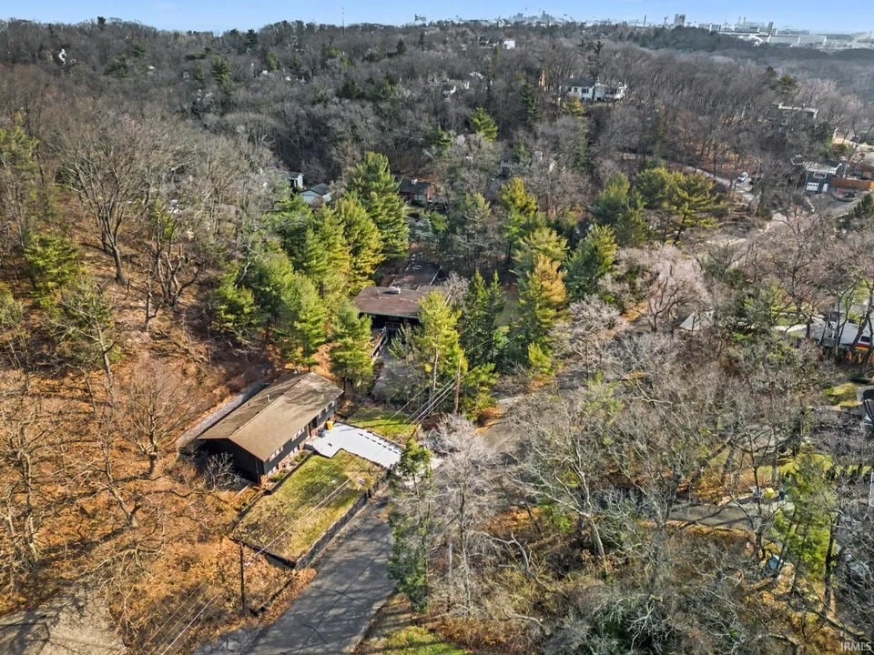 62 Ski Hill Rd