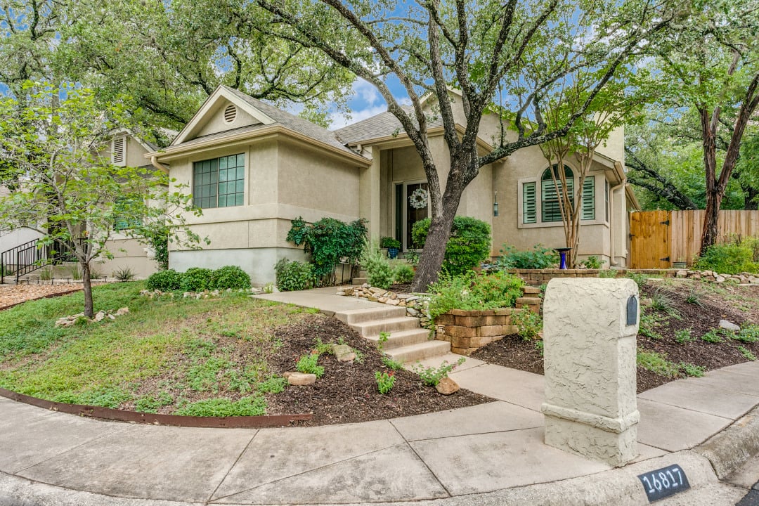 16817 Brookwood