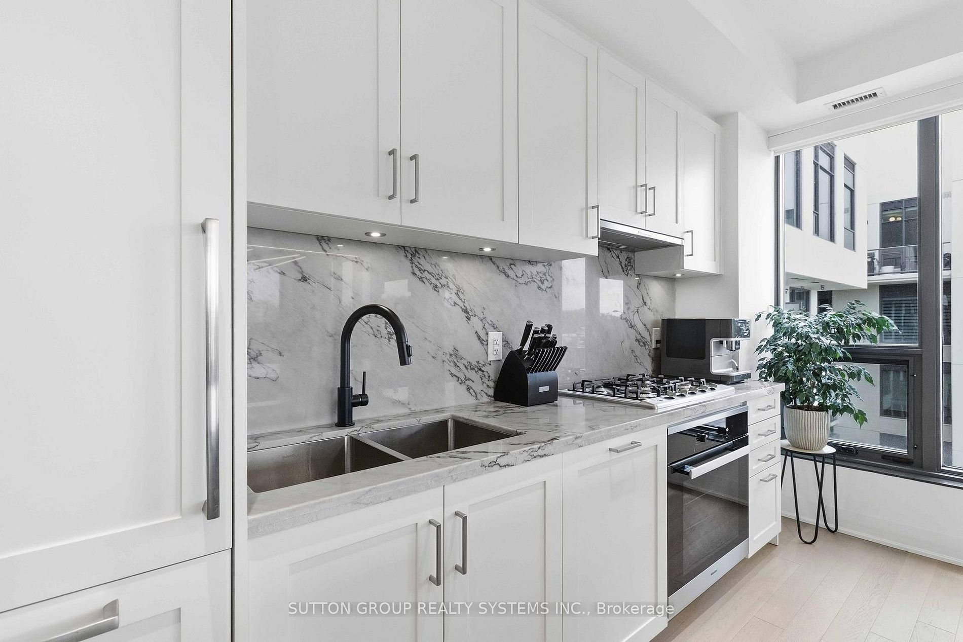 BIANCA CONDOS GRAND PENTHOUSE 