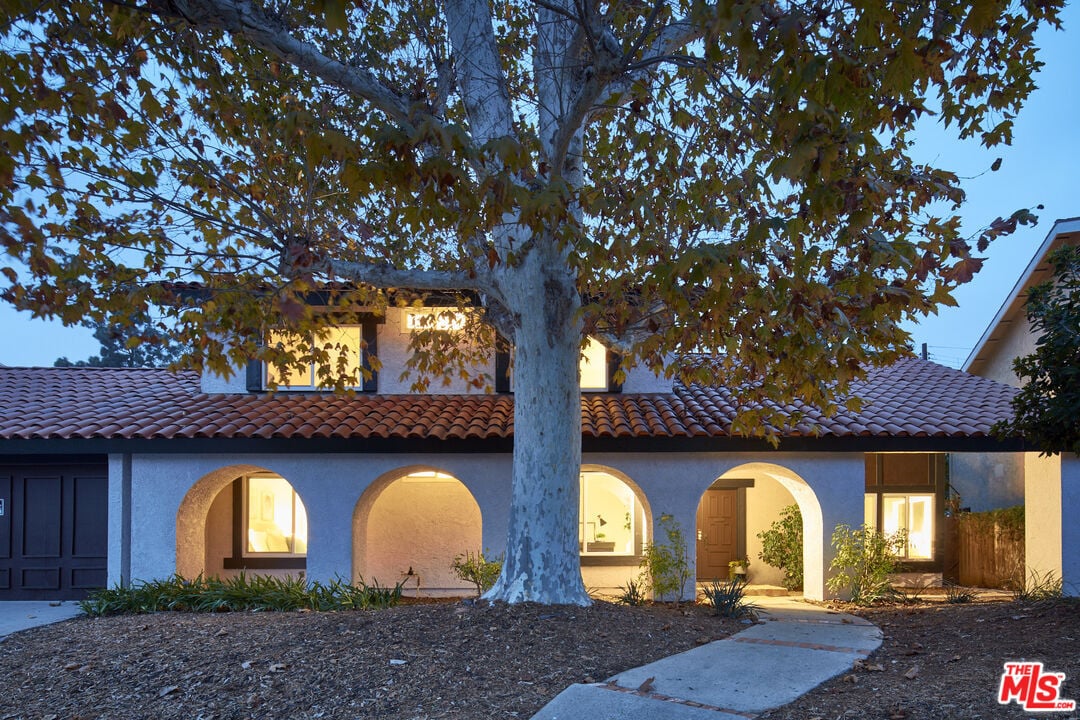 Well-loved and maintained spacious home