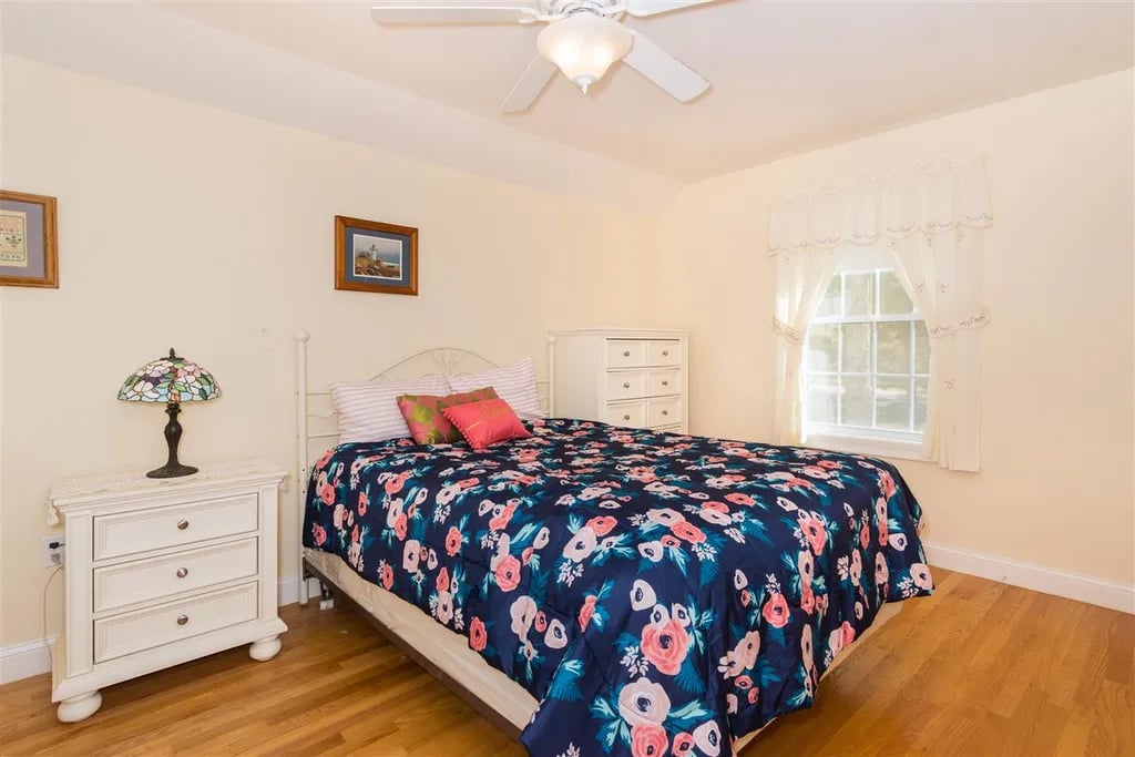 103 Hickory Stick Ln