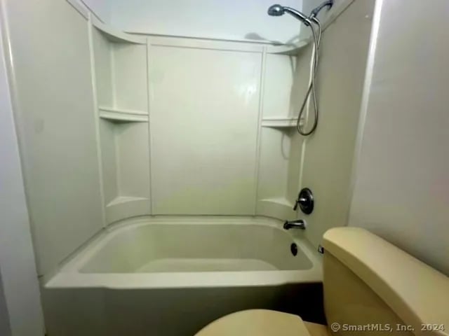 384 Howe Avenue APT 3B