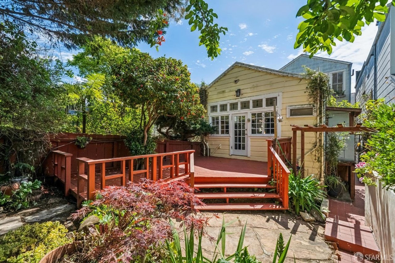 3846 Cesar Chavez St, San Francisco