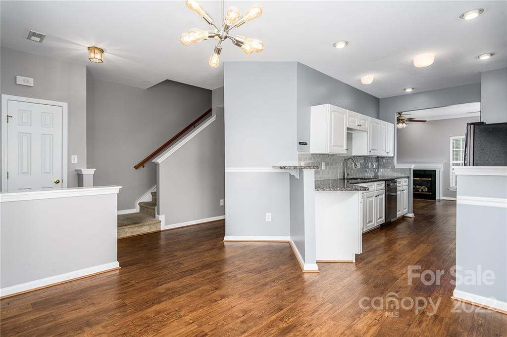 3025 Misty Harbor Cir