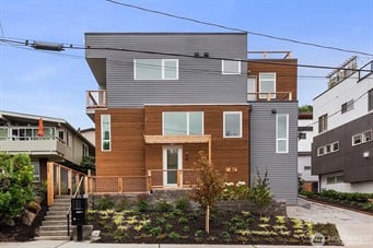3429 A 22nd Avenue W