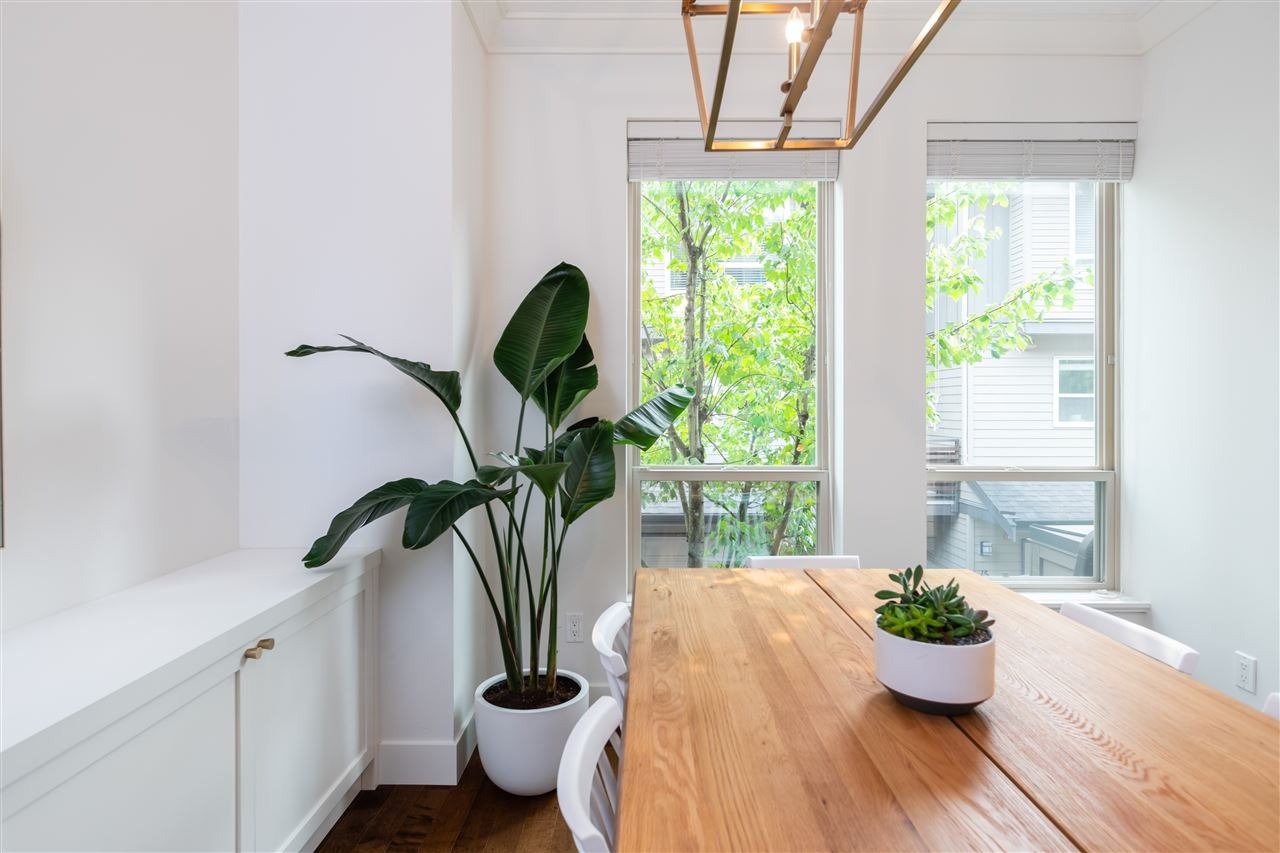 897 Premier St, #17
