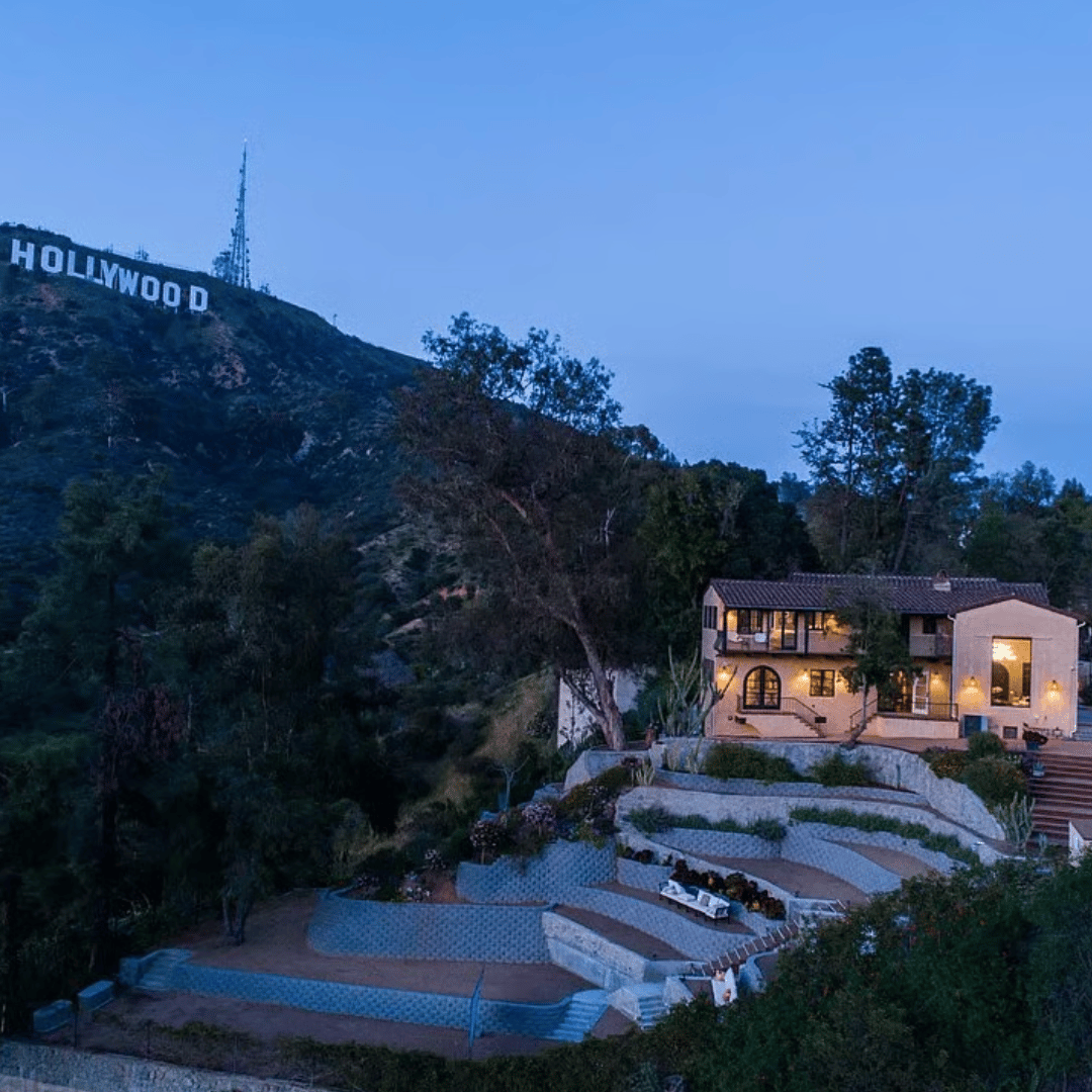 6233 Mulholland Hwy