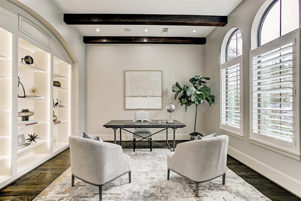 11313 Surrey Oaks Ln