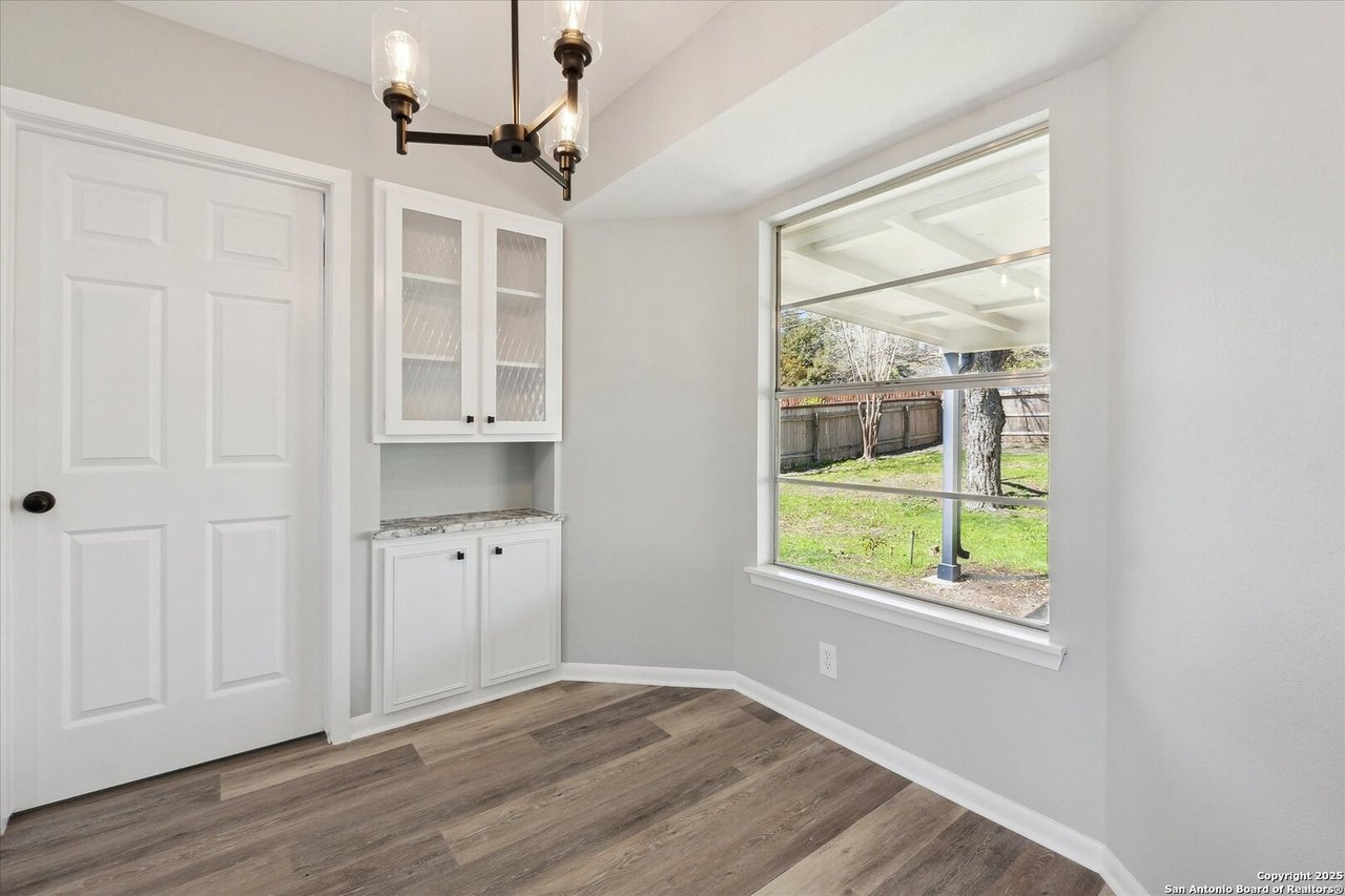3511 Backbay