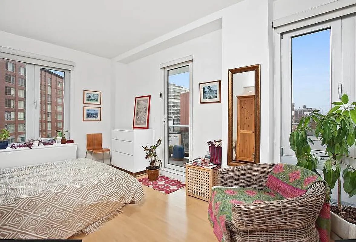 10-50 Jackson Avenue #4A