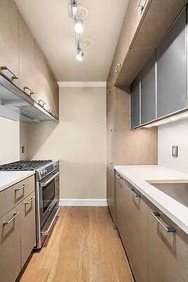 225 Rector Pl Ste 2B