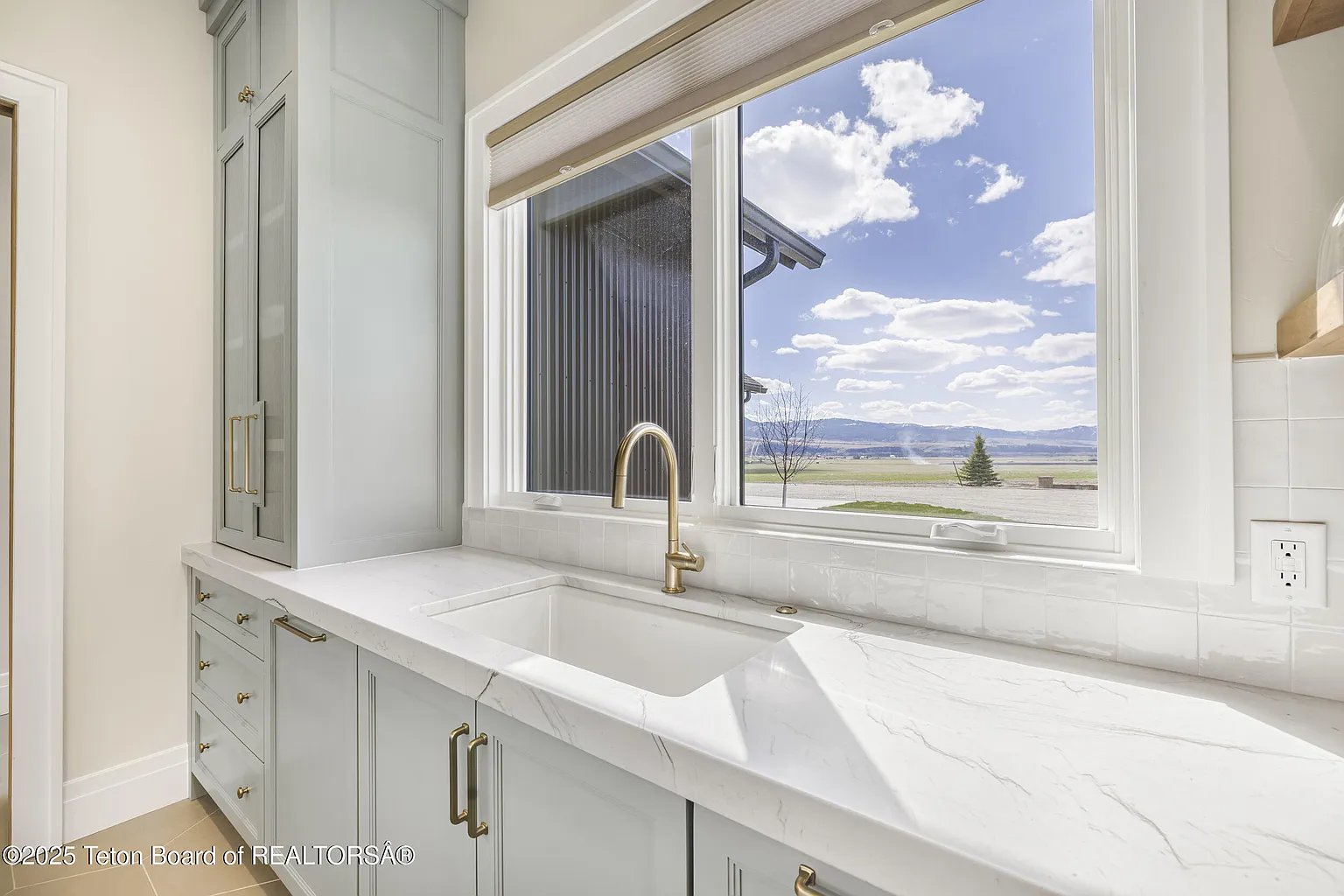 2399 Chapel Rd