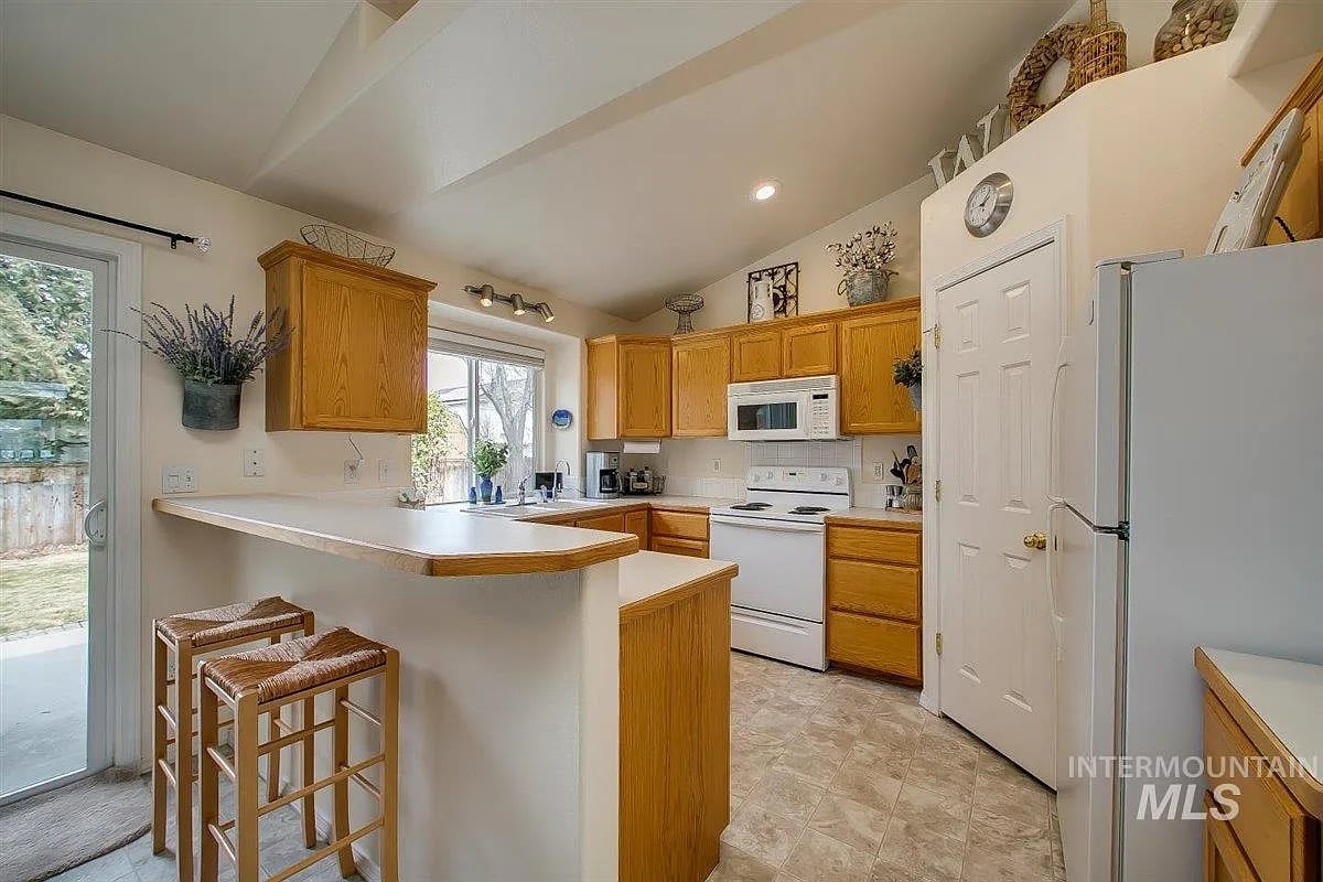 16928 N Denemere Loop