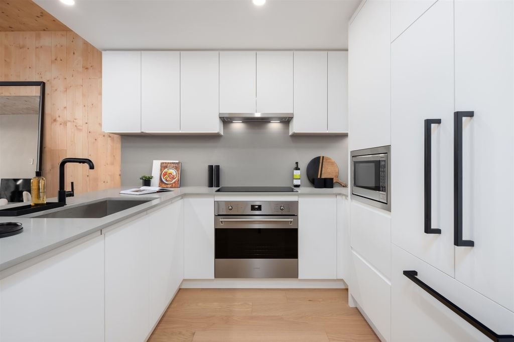310 Salter St, #101