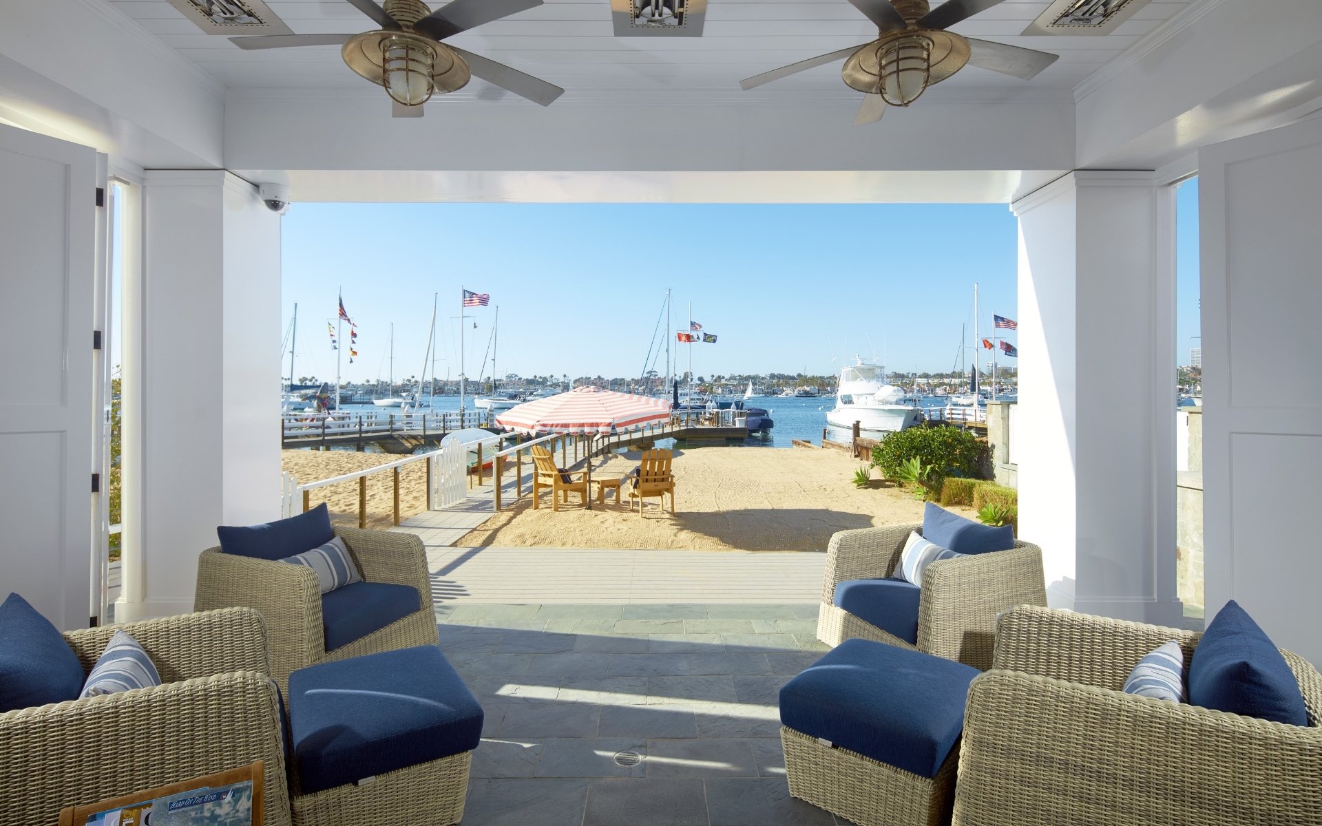 1324 E Balboa Boulevard