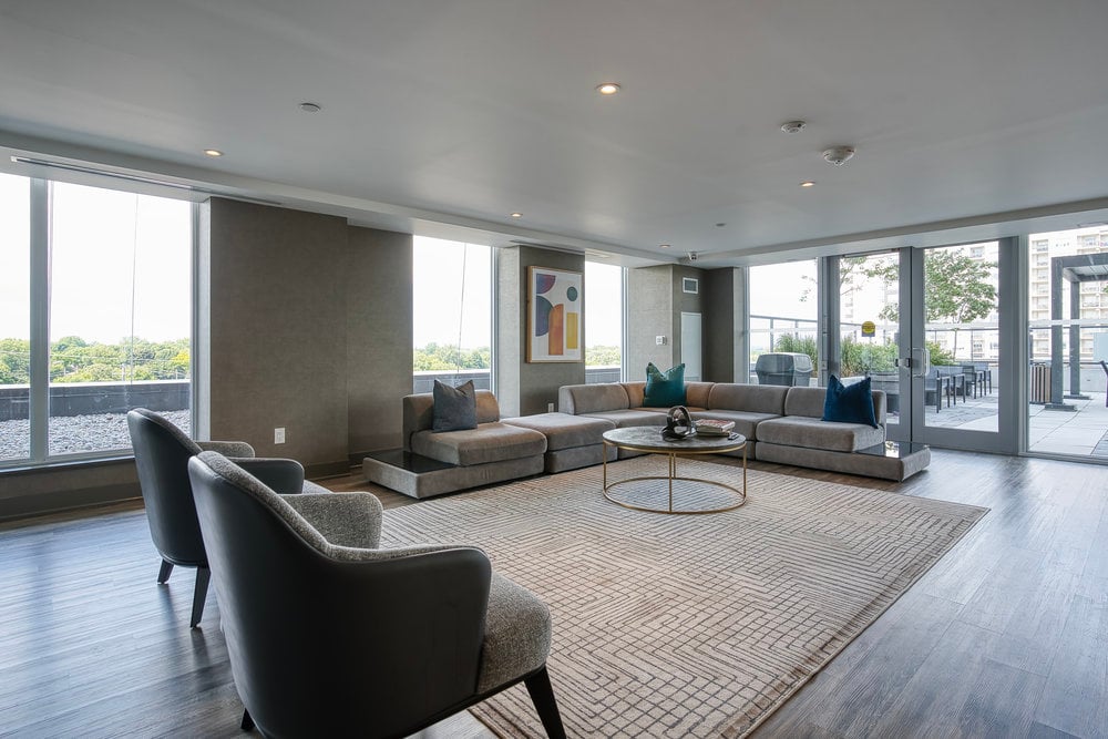 185 Deerfield Road 423