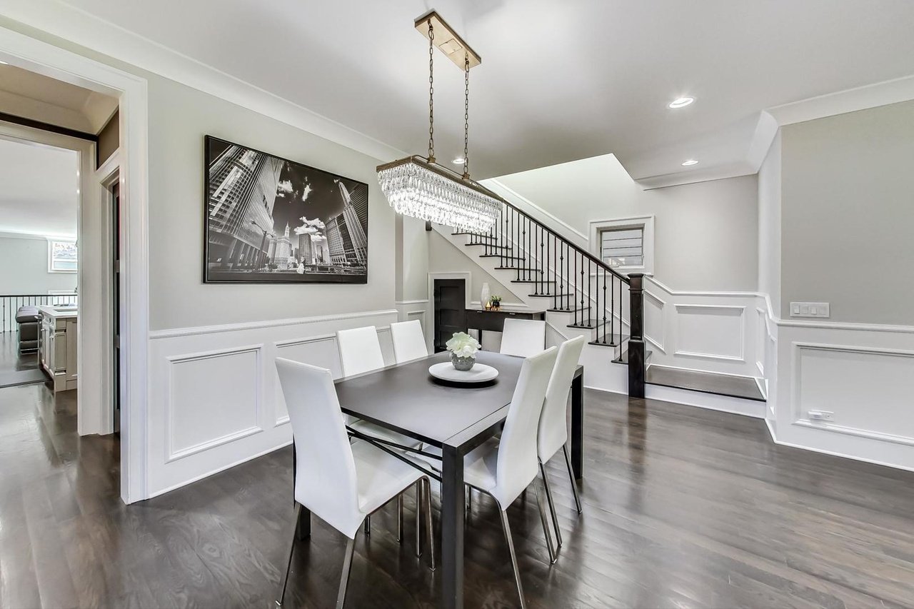 2019 W Wellington Ave