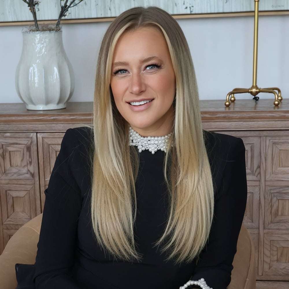 Courtney Walsh Baisa Camel, IN Real Estate Agent Headshot