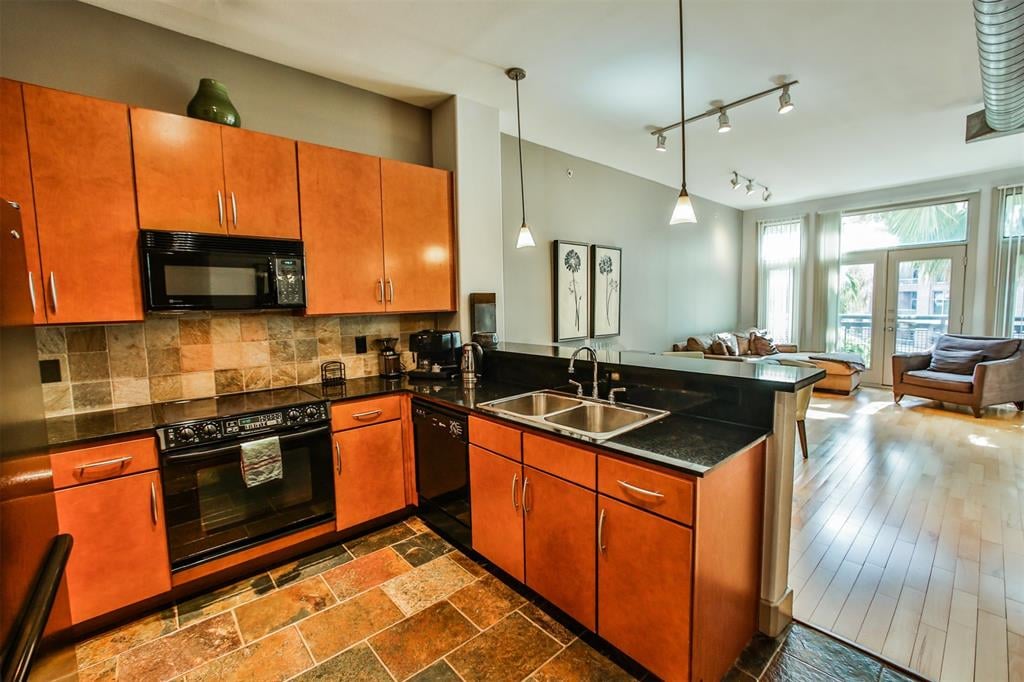 1901 Post Oak Blvd, #4112