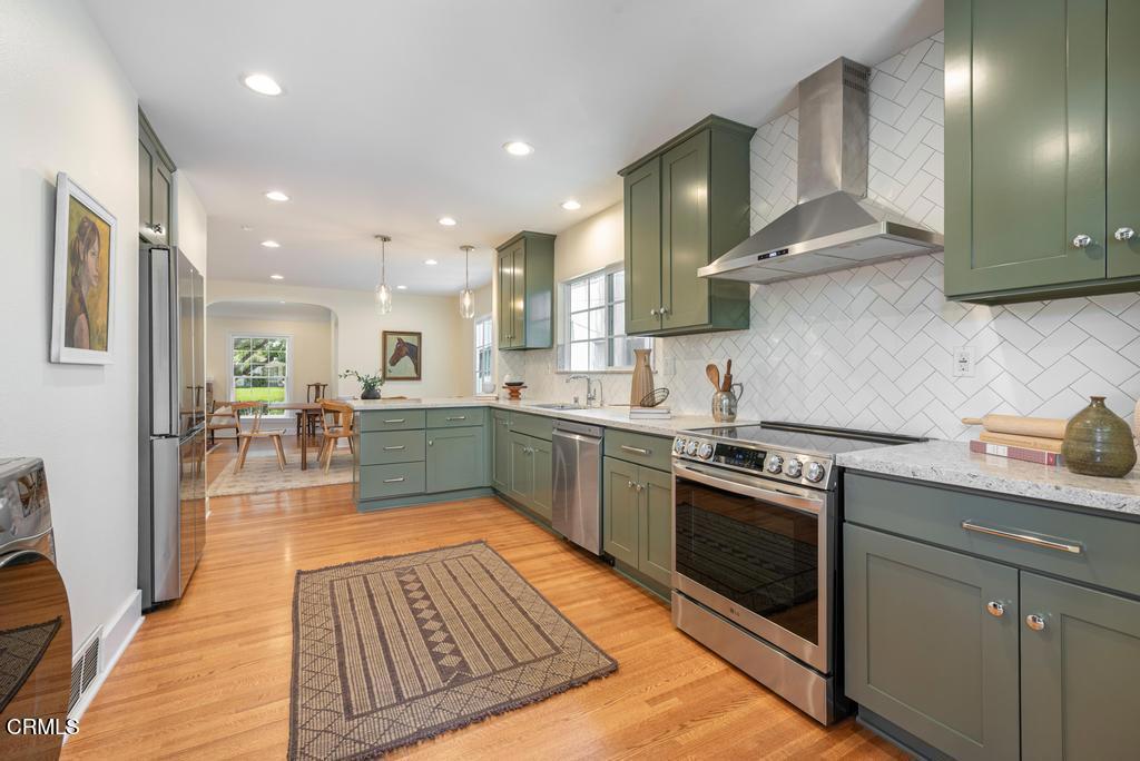 800 Winthrop Dr