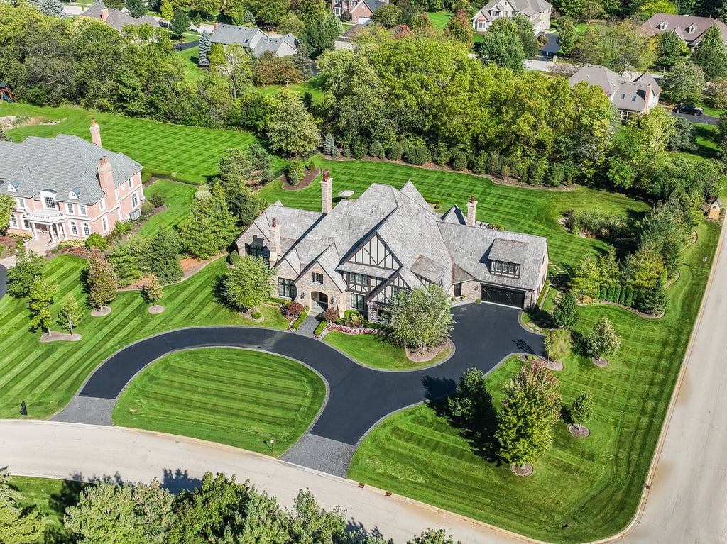 36W400 Hunters Gate Road
