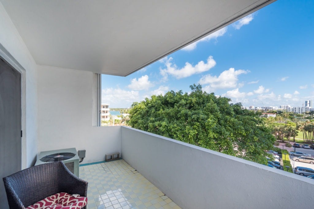 Cool Lapidus Designed Venetian Belle Isle Lists for $329,000!