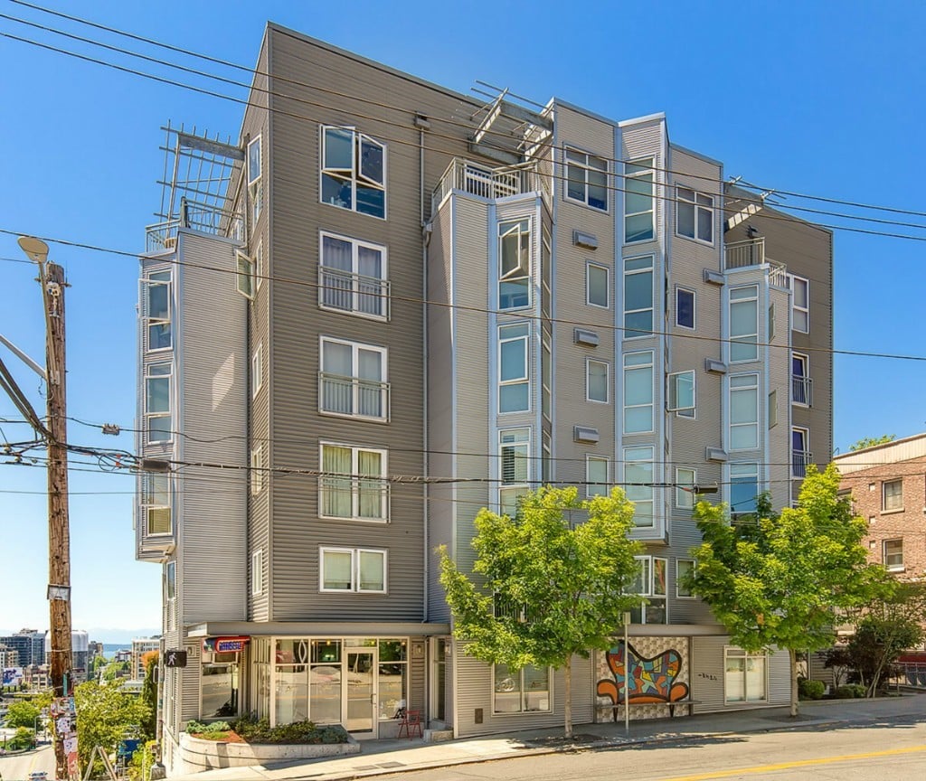 103 Bellevue Avenue E #104