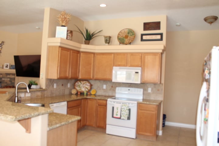 2060 Polaris Dr. 