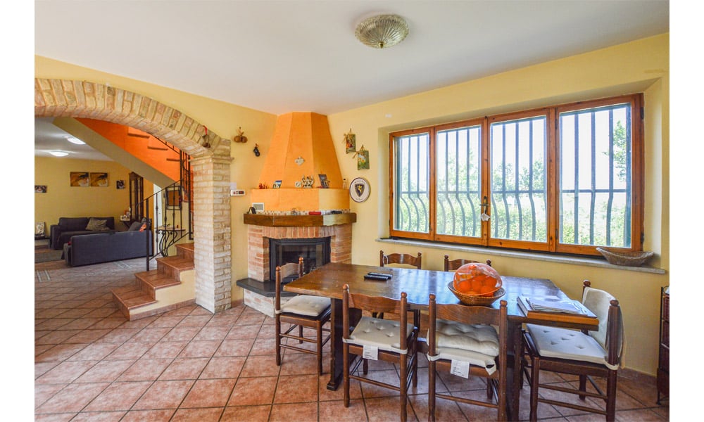 A Timeless Retreat in the Verdant Hills of Montelupone, Le Marche