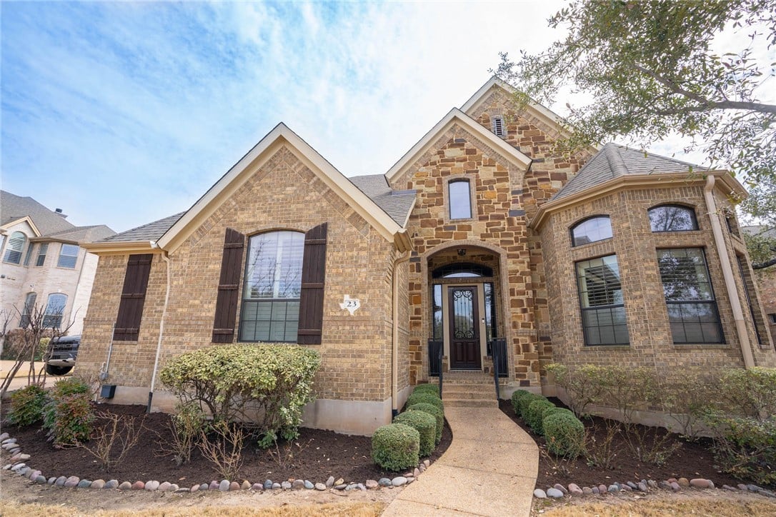 10500 Avery Club Dr #23