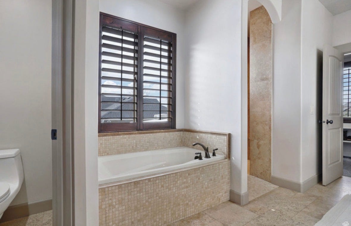 Santaquin Home