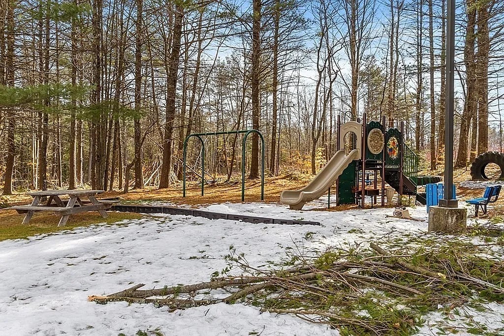 53 Olde Colonial Dr, APT 6