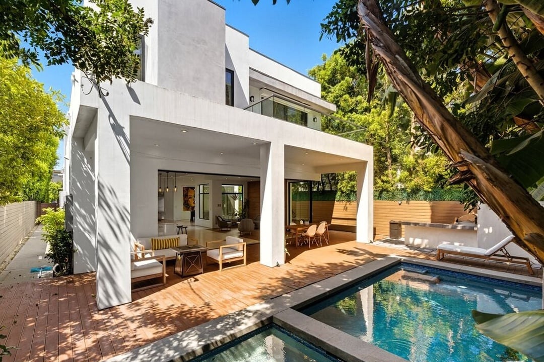 N Crescent Heights Blvd, 90046