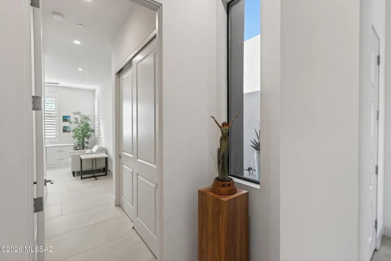 14248 N Hidden Enclave Pl