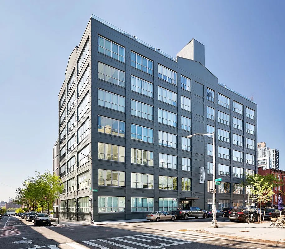 338 Berry St, #2J
