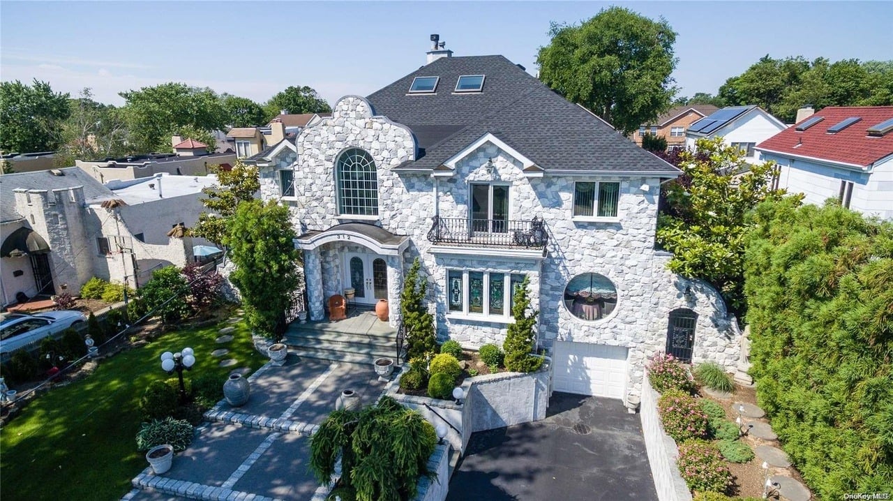 312 Frankel Blvd