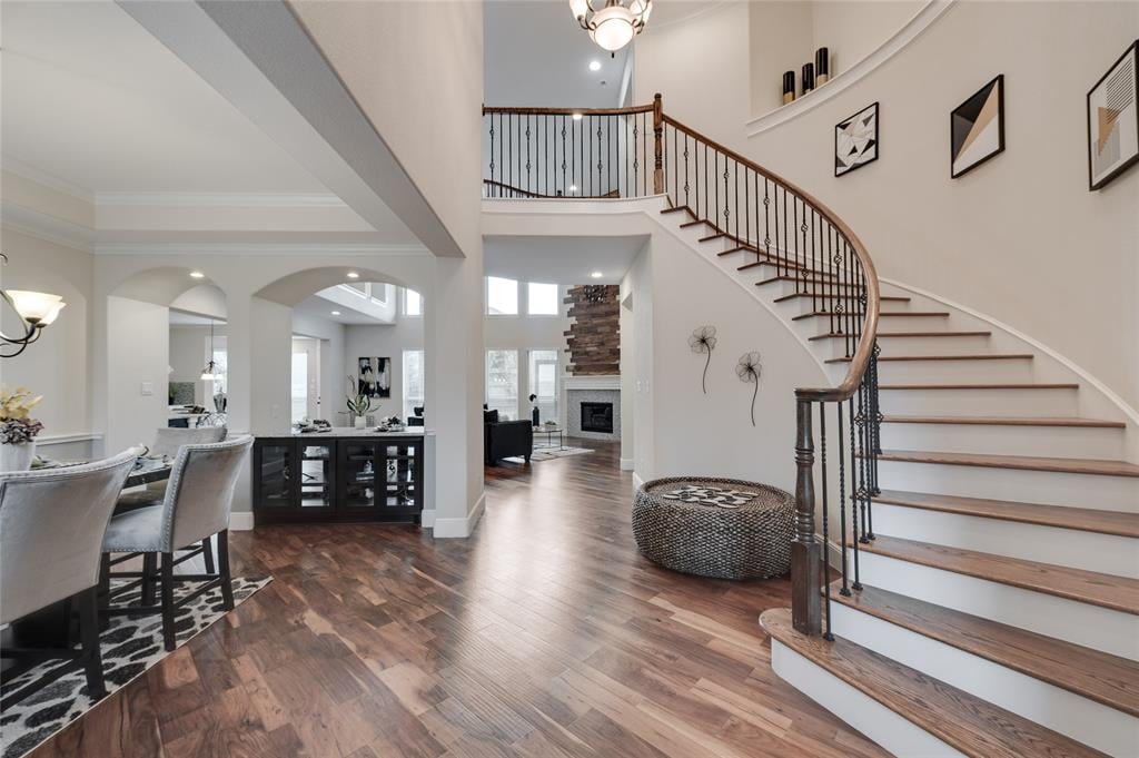 5122 Hawthorne Springs Ln