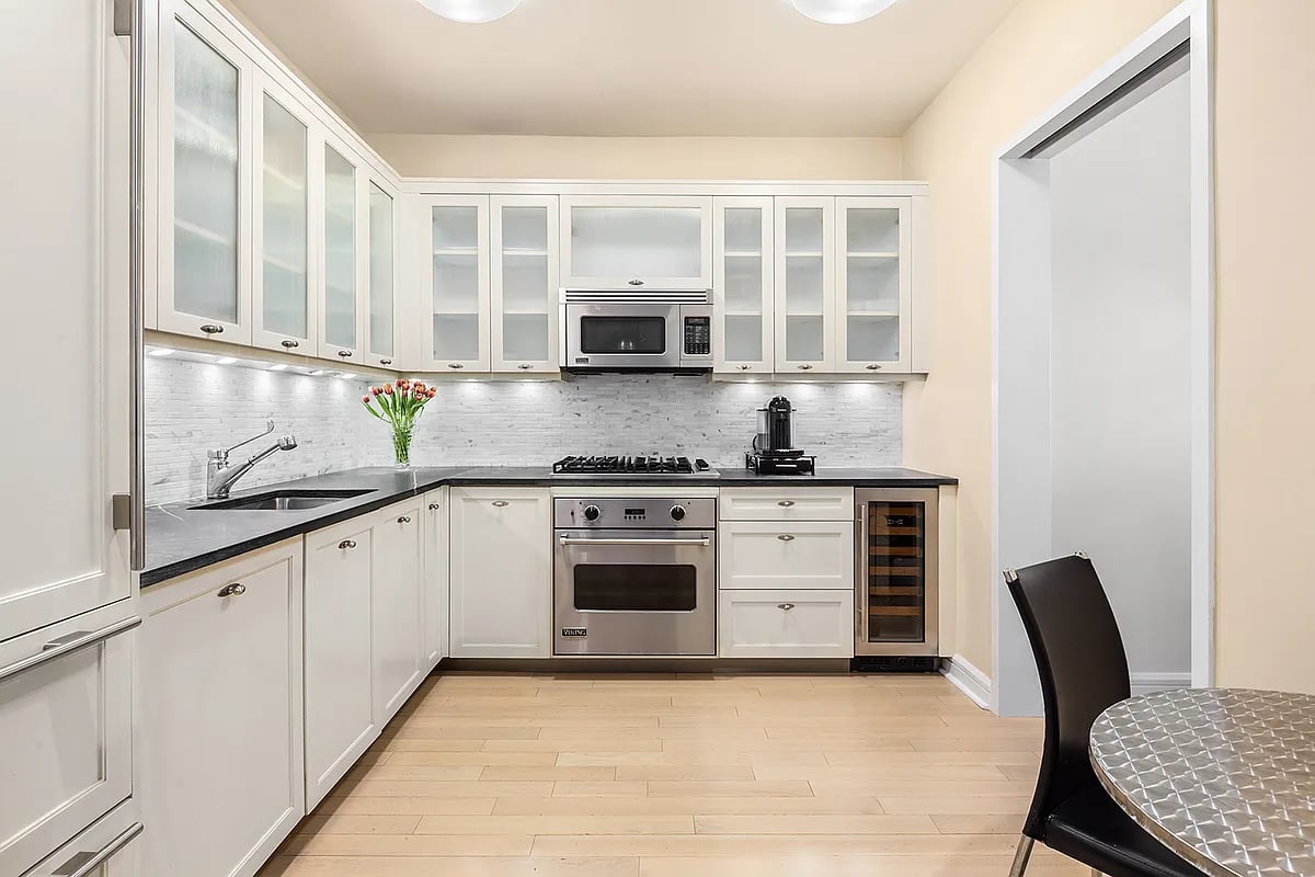 80 Riverside Blvd #5E
